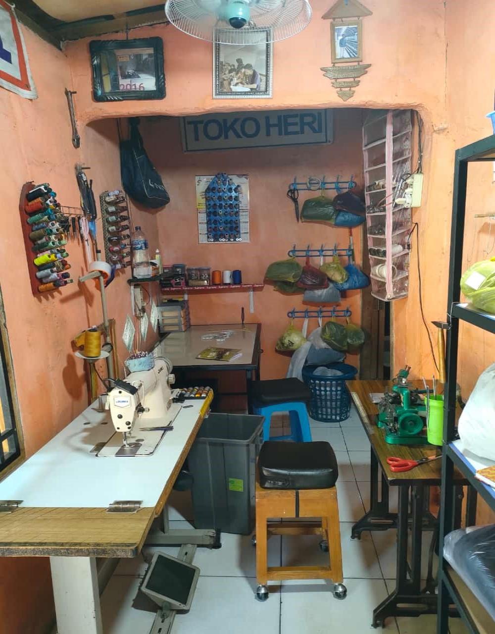 Penjahit Heri